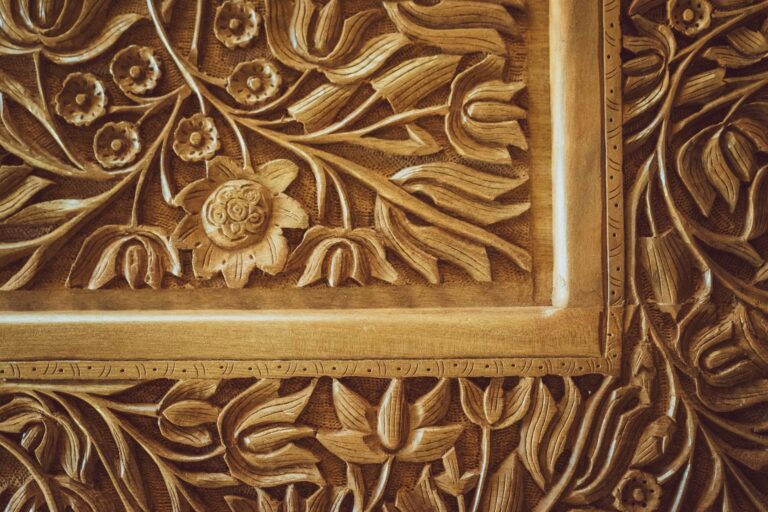 Kashmiri woodwork detail at Mia Glamping in Saaremaa with carved wooden patterns